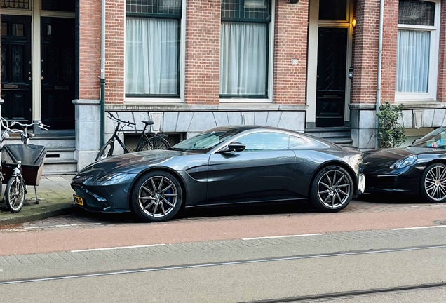 Aston Martin V8 Vantage 2018
