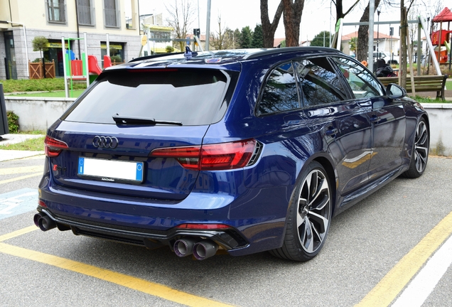 Audi RS4 Avant B9