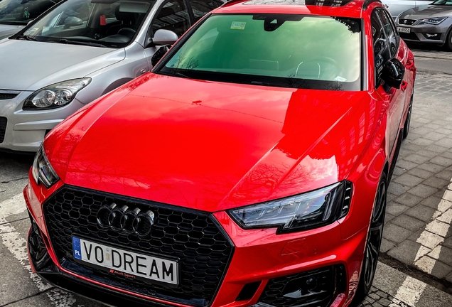 Audi RS4 Avant B9