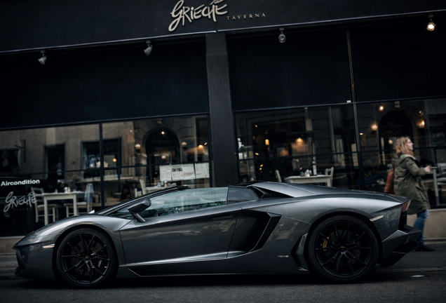 Lamborghini Aventador LP700-4 Roadster