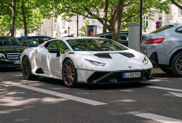 Lamborghini Huracán LP640-2 STO
