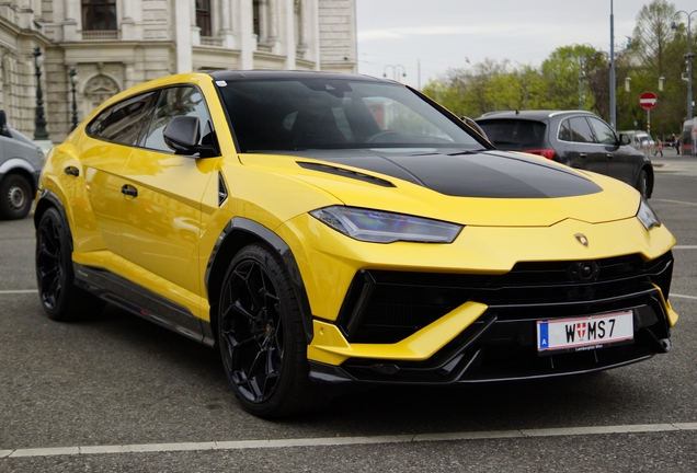 Lamborghini Urus Performante
