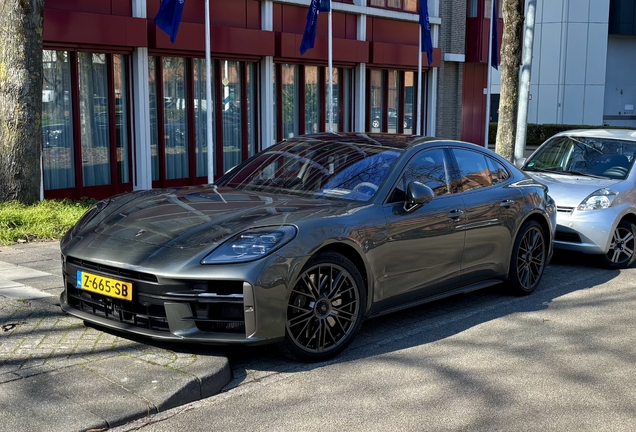 Porsche 972 Panamera Turbo E-Hybrid