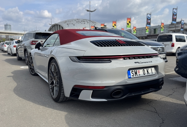 Porsche 992 Carrera 4S Cabriolet MkI