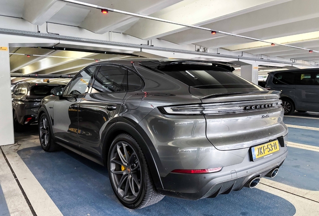 Porsche Cayenne Coupé Turbo E-Hybrid