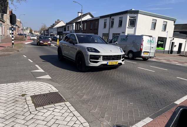 Porsche Cayenne Coupé Turbo E-Hybrid