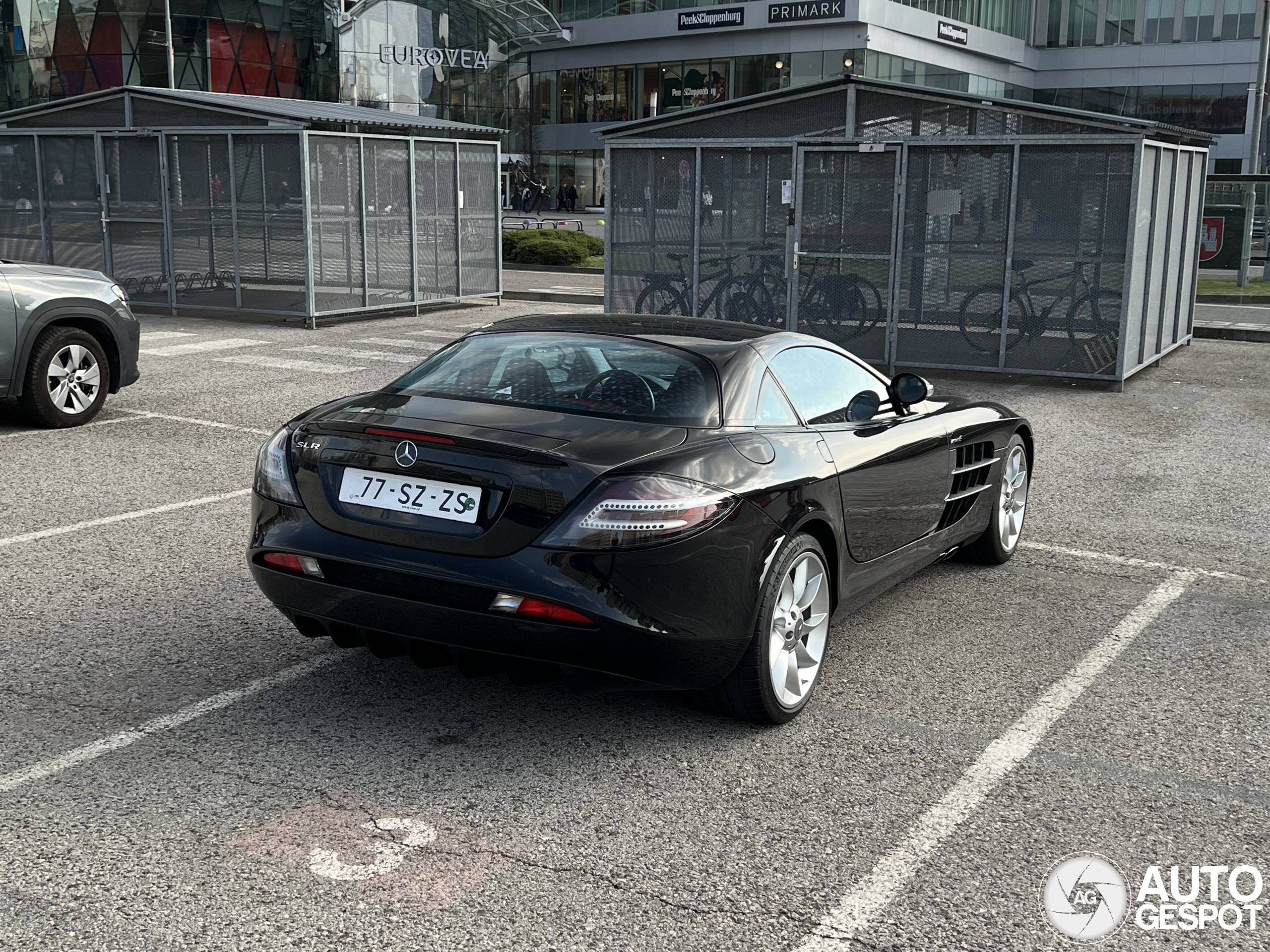 Deze Nederlandse Mercedes SLR is verdwenen uit het land