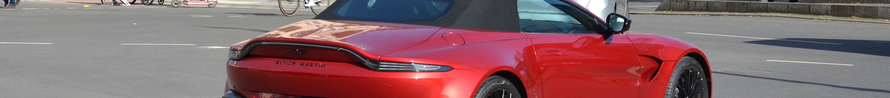 Aston Martin V8 Vantage Roadster 2020
