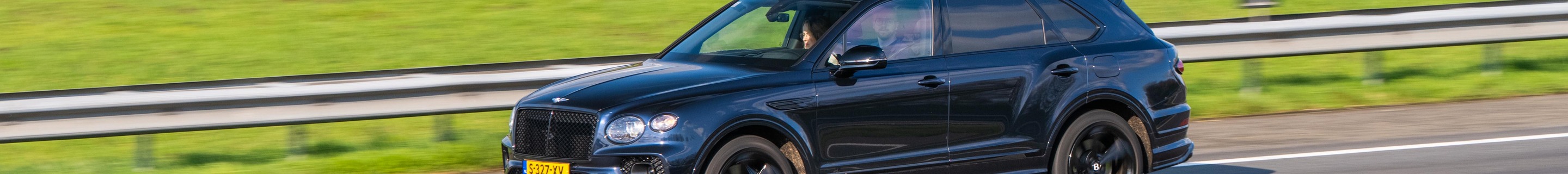 Bentley Bentayga Hybrid S