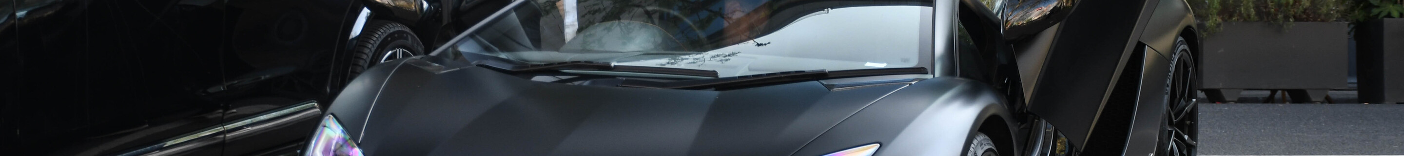 Lamborghini Aventador S LP740-4