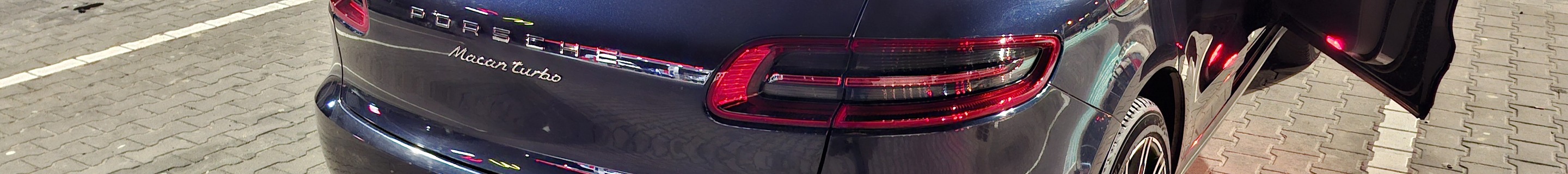 Porsche 95B Macan Turbo MkI