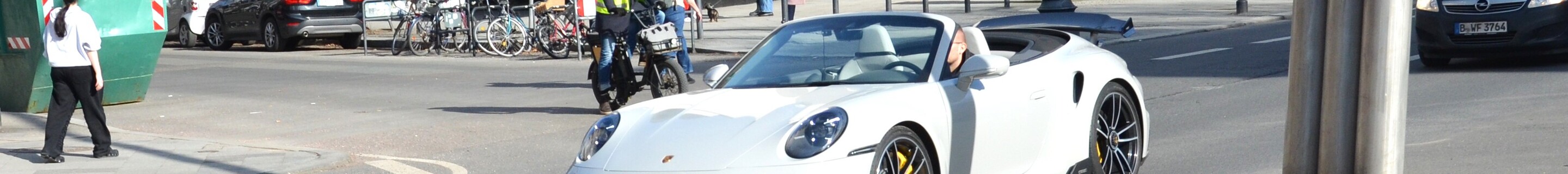 Porsche 992 Turbo S Cabriolet MkI Brabus 820