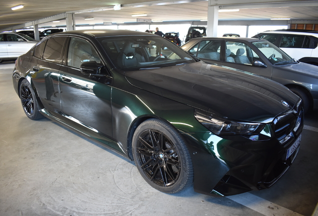BMW M5 G90