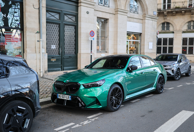 BMW M5 G90