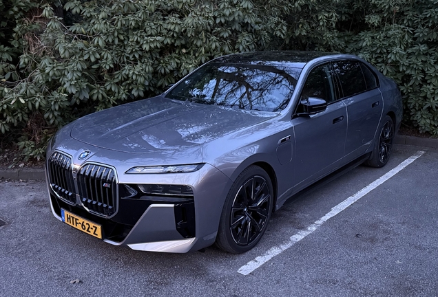 BMW M760e xDrive