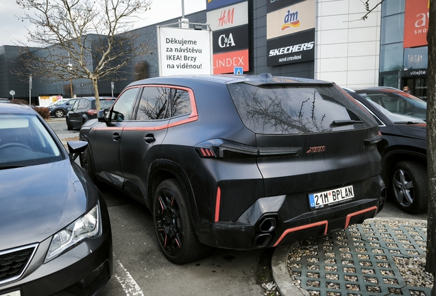 BMW XM G09 Label Red