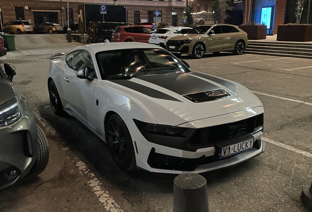 Ford Mustang Dark Horse 2024