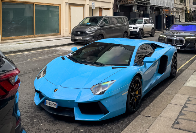 Lamborghini Aventador LP700-4