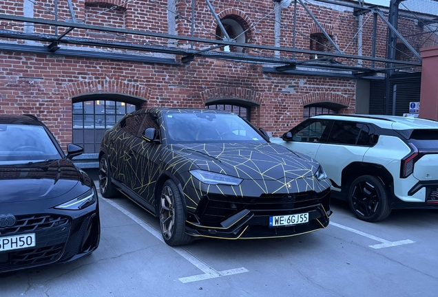 Lamborghini Urus Performante