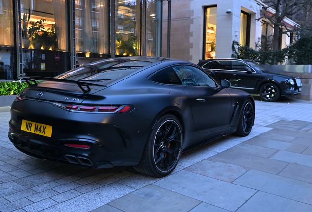 Mercedes-AMG GT 63 C192