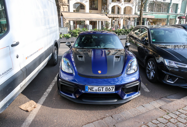 Porsche 718 Cayman GT4 RS Weissach Package