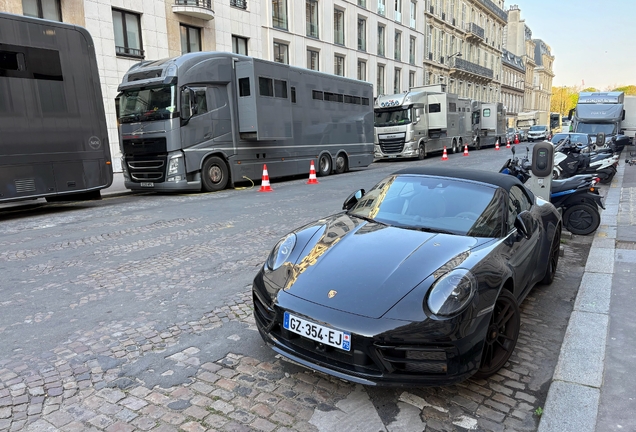 Porsche 992 Carrera 4 GTS Cabriolet MkI