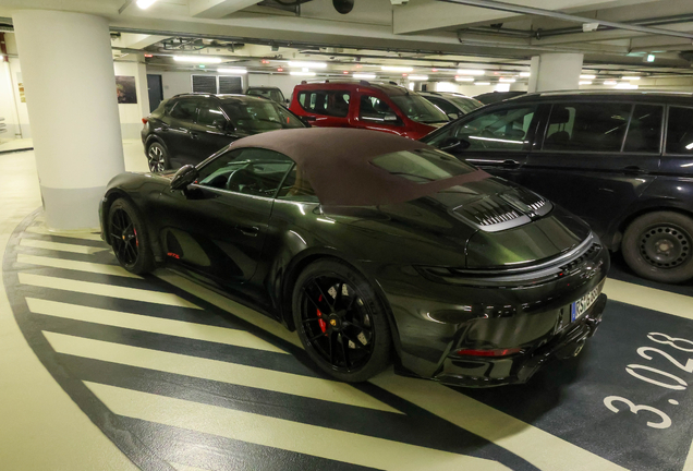 Porsche 992 Carrera 4 GTS Cabriolet MkII