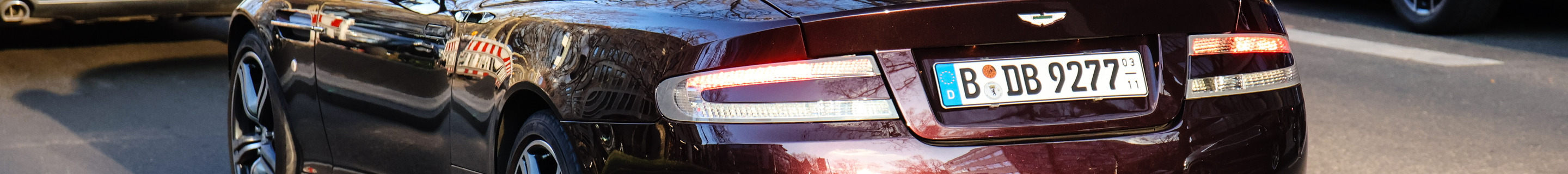 Aston Martin DB9 2010