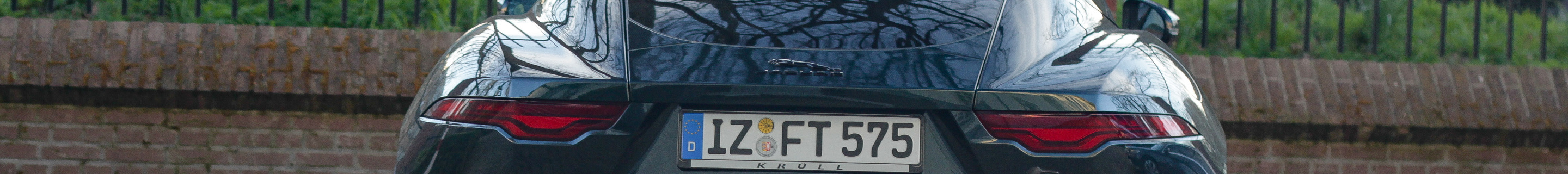 Jaguar F-TYPE R75 Coupé