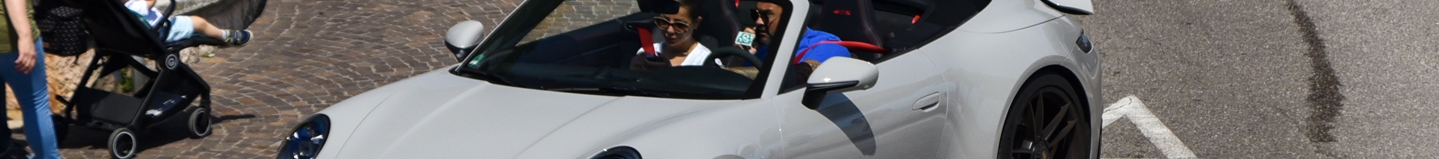 Porsche 992 Carrera 4 GTS Cabriolet MkI