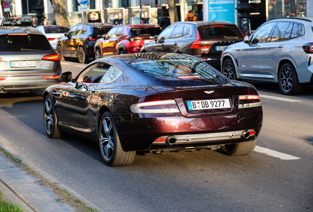 Aston Martin DB9 2010