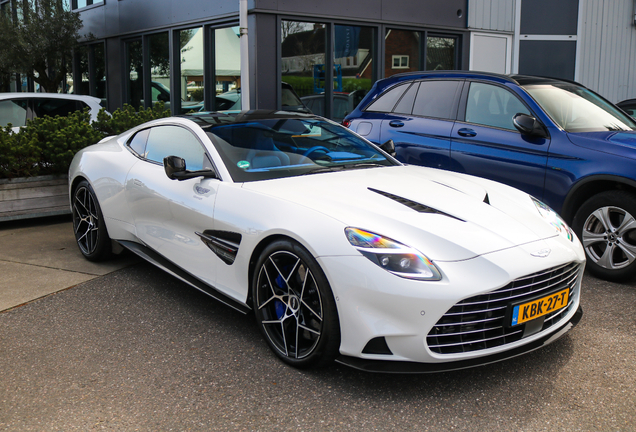 Aston Martin Vanquish 2025