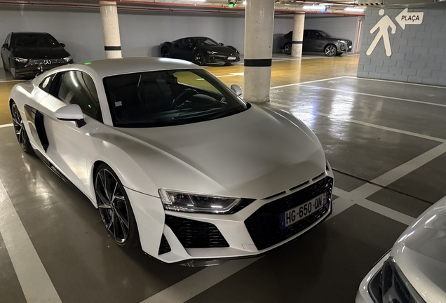 Audi R8 V10 Plus 2015