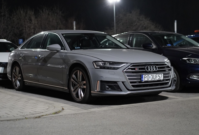 Audi S8 D5