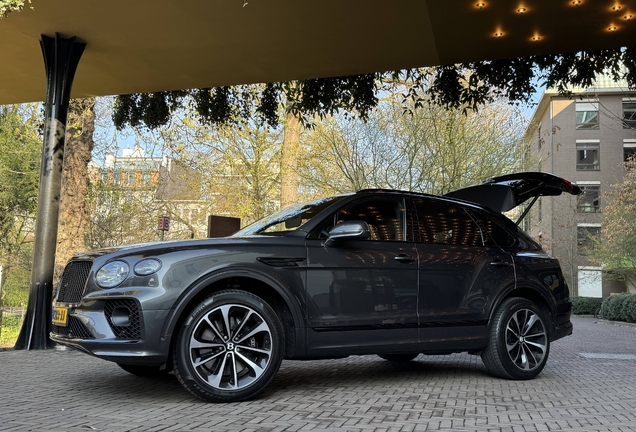 Bentley Bentayga Azure
