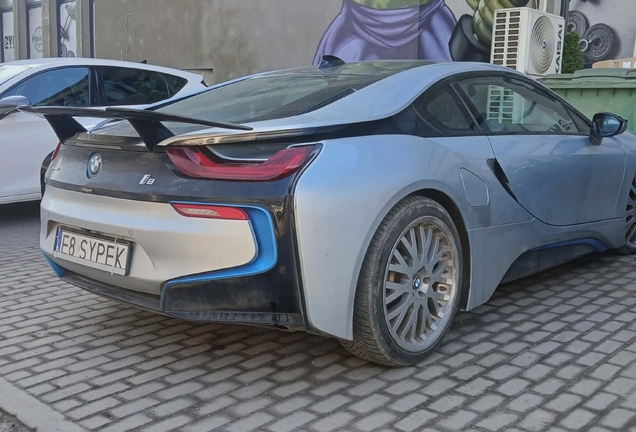 BMW i8