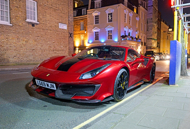 Ferrari 488 Pista