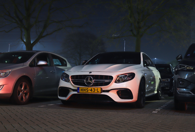 Mercedes-AMG E 63 S W213