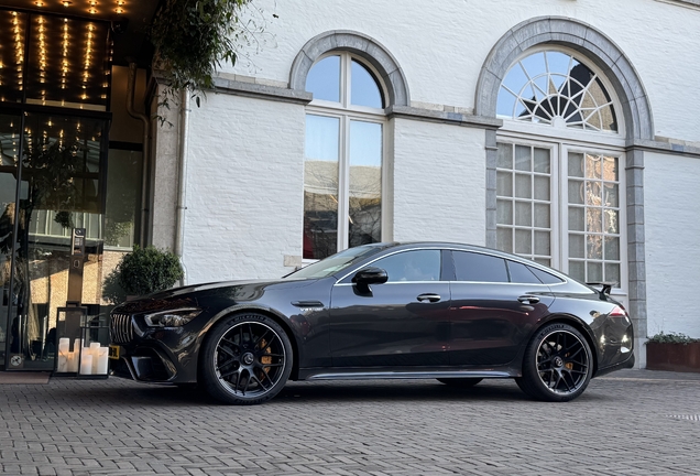 Mercedes-AMG GT 63 S X290