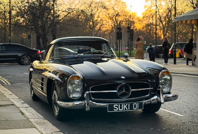 Mercedes-Benz 300SL Roadster