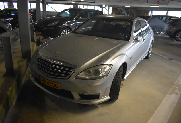 Mercedes-Benz S 63 AMG W221 2010