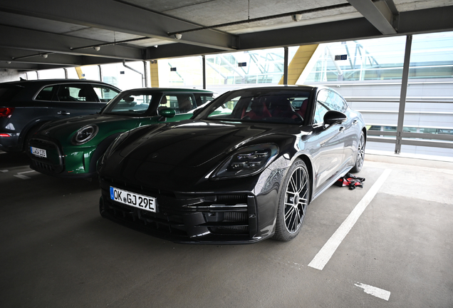 Porsche 972 Panamera Turbo S E-Hybrid