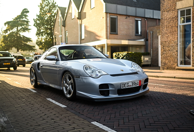 Porsche 996 GT2