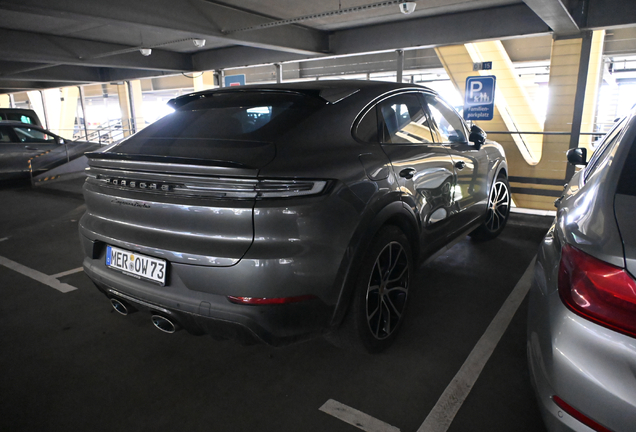 Porsche Cayenne Coupé Turbo E-Hybrid