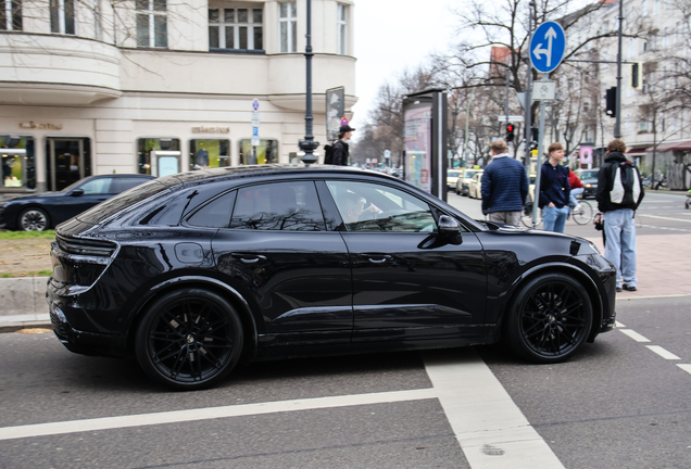 Porsche Macan EV Turbo