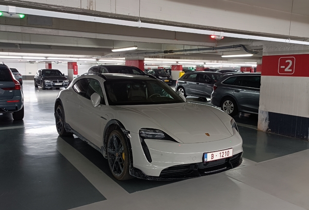 Porsche Taycan Turbo S Cross Turismo MkI