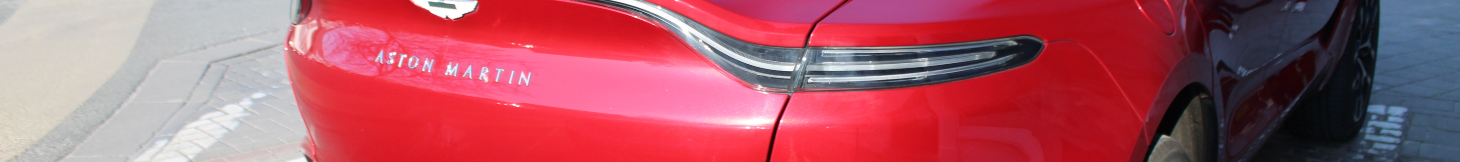 Aston Martin DBX