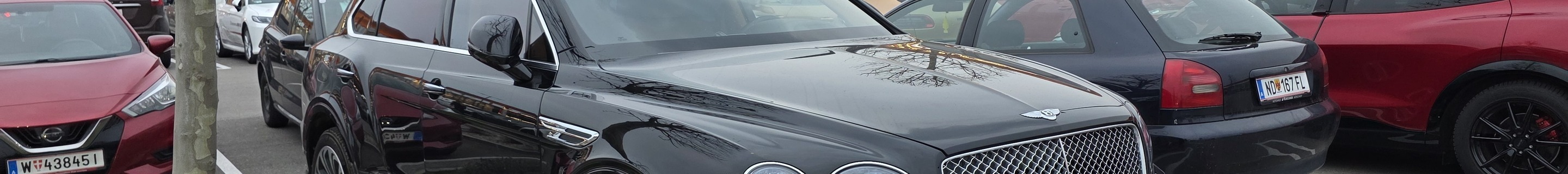 Bentley Bentayga Azure