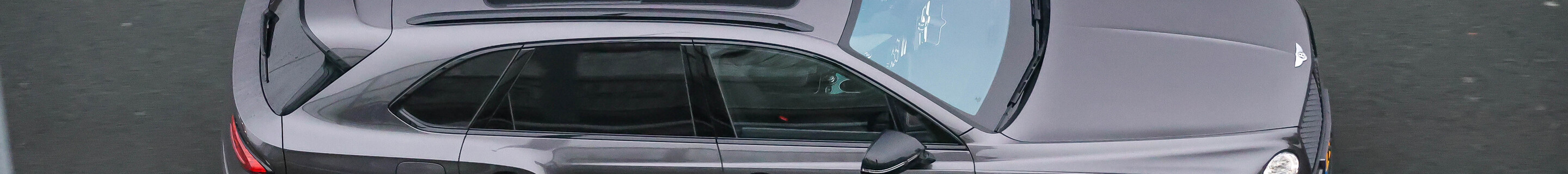 Bentley Bentayga Hybrid S