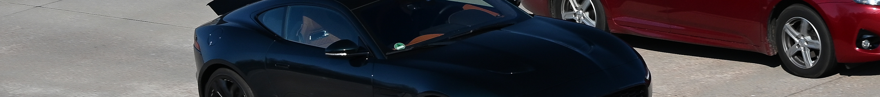 Jaguar F-TYPE P450 75 Coupé